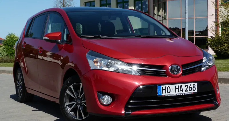 toszek Toyota Verso cena 52999 przebieg: 174032, rok produkcji 2015 z Toszek